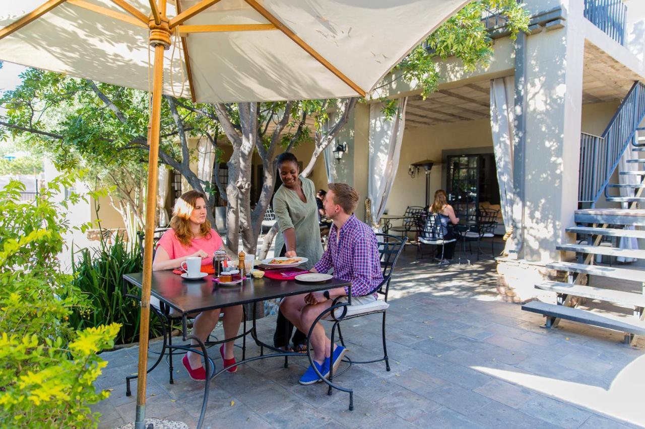 Olive Grove Guesthouse Windhoek Buitenkant foto