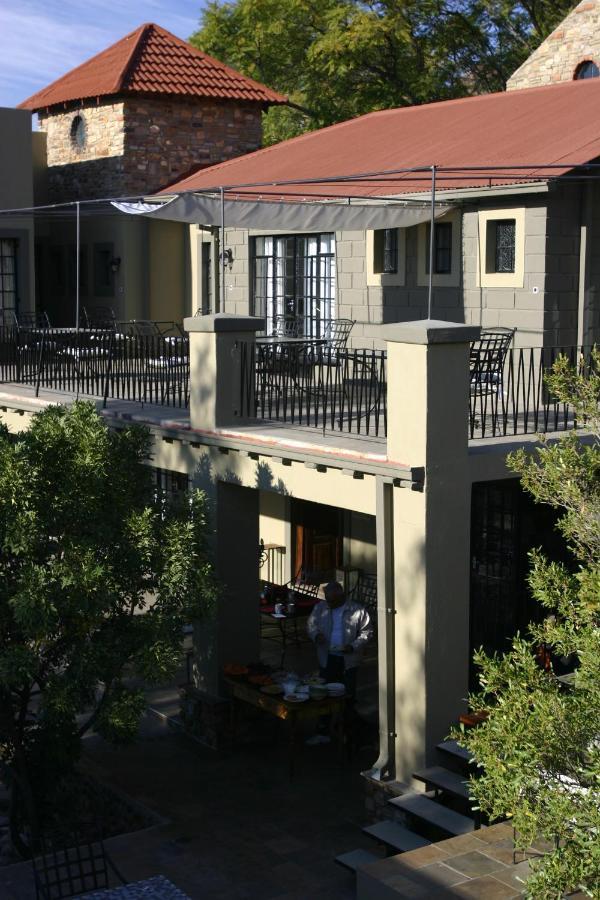 Olive Grove Guesthouse Windhoek Buitenkant foto